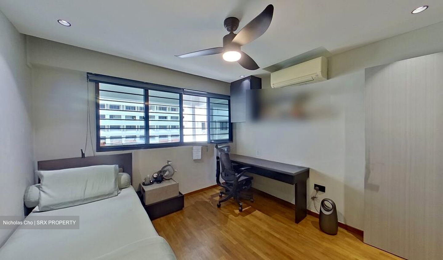 Blk 556 Jurong West Street 42 (Jurong West), HDB Executive #497643161